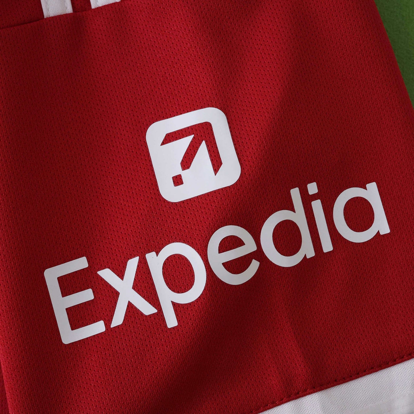 LIVERPOOL HOME KIT 25/26, FAN VERSION