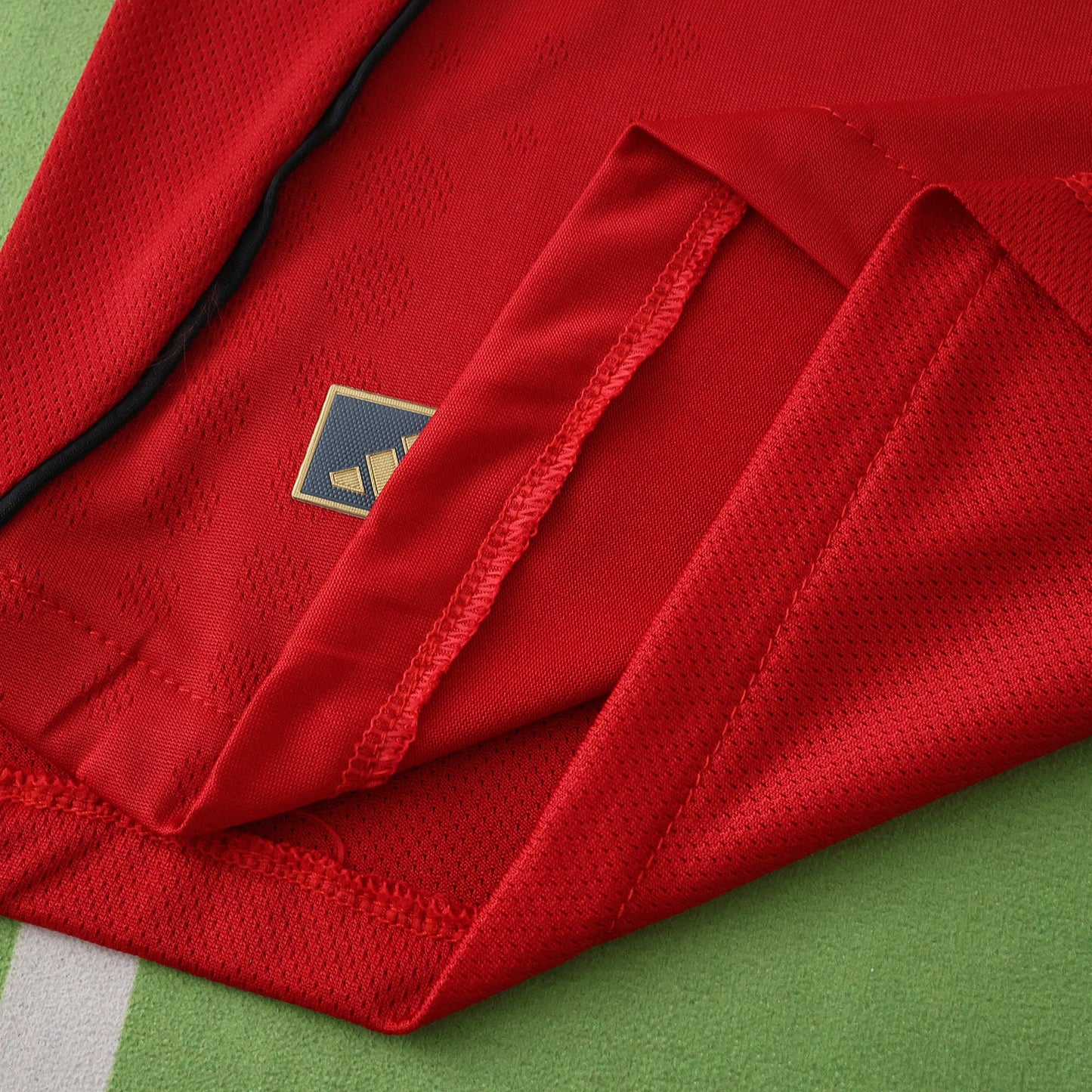 MANCHESTER UNITED HOME KIT 25/26, PLAYER VERSION