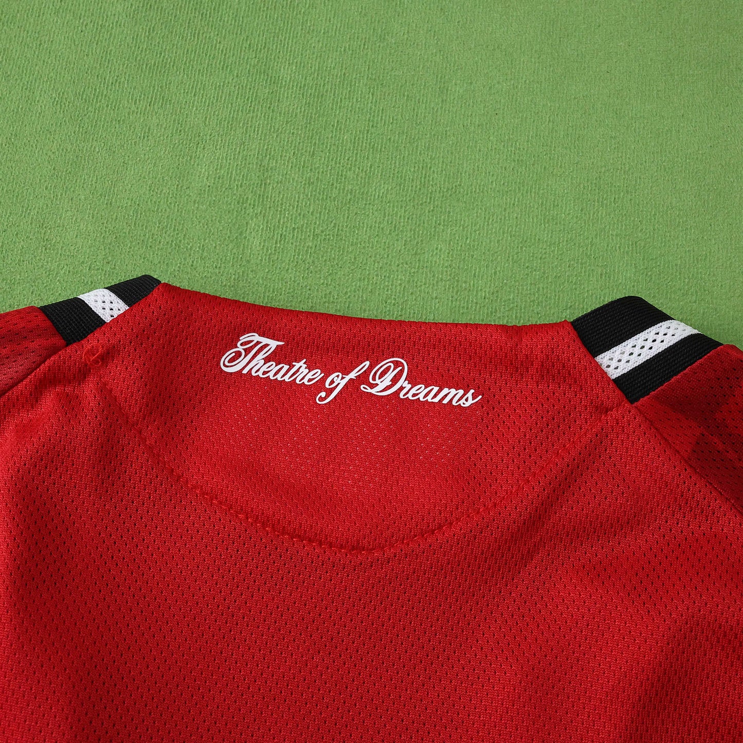 MANCHESTER UNITED HOME KIT 25/26, PLAYER VERSION