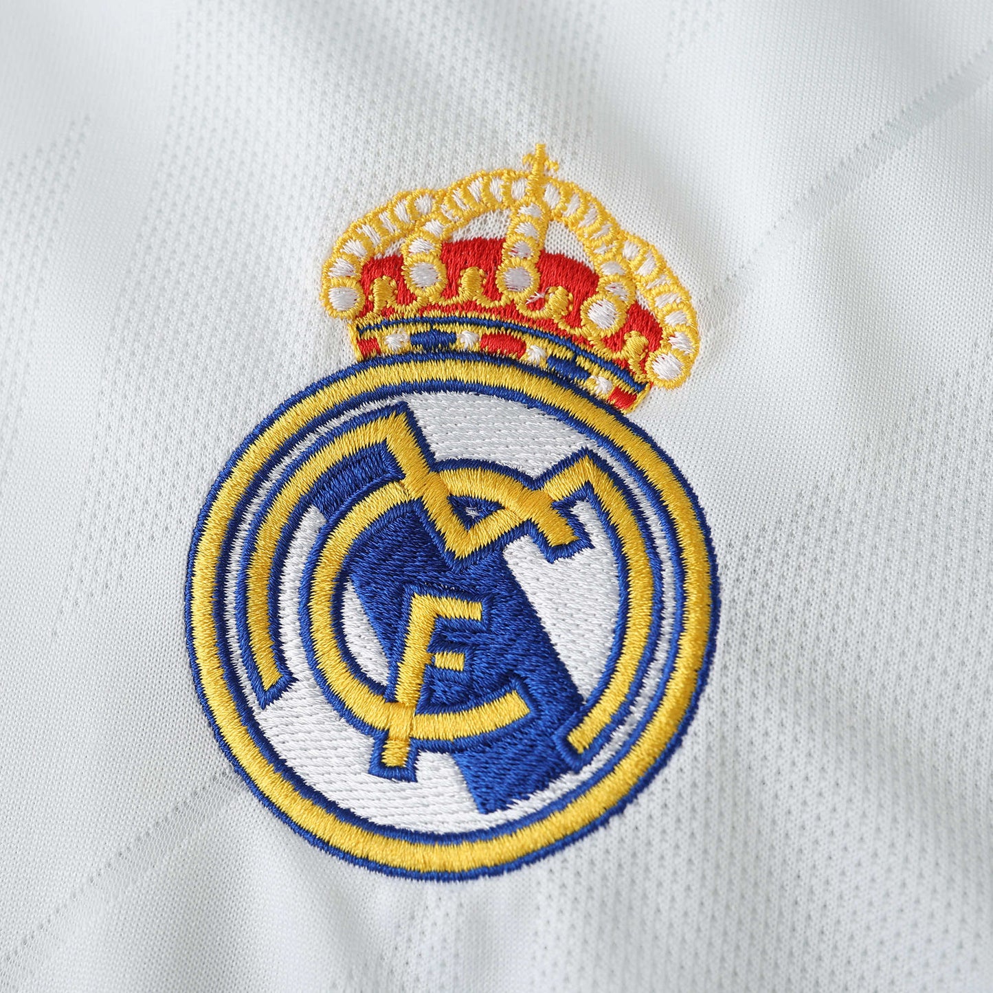 RETRO REAL MADRID HOME 2017/18 HALF SLEEVES