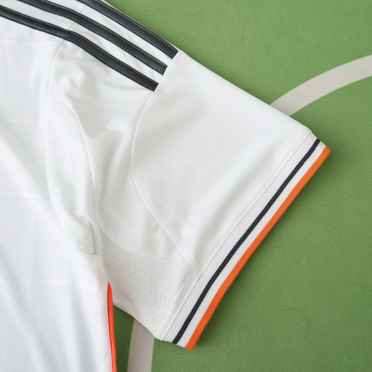 RETRO REAL MADRID HOME 2013/14