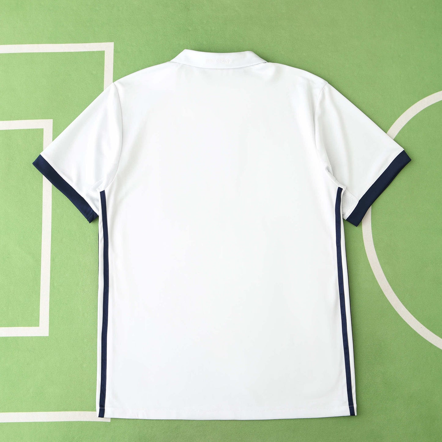 RETRO REAL MADRID HOME 2016/17 HALF SLEEVES