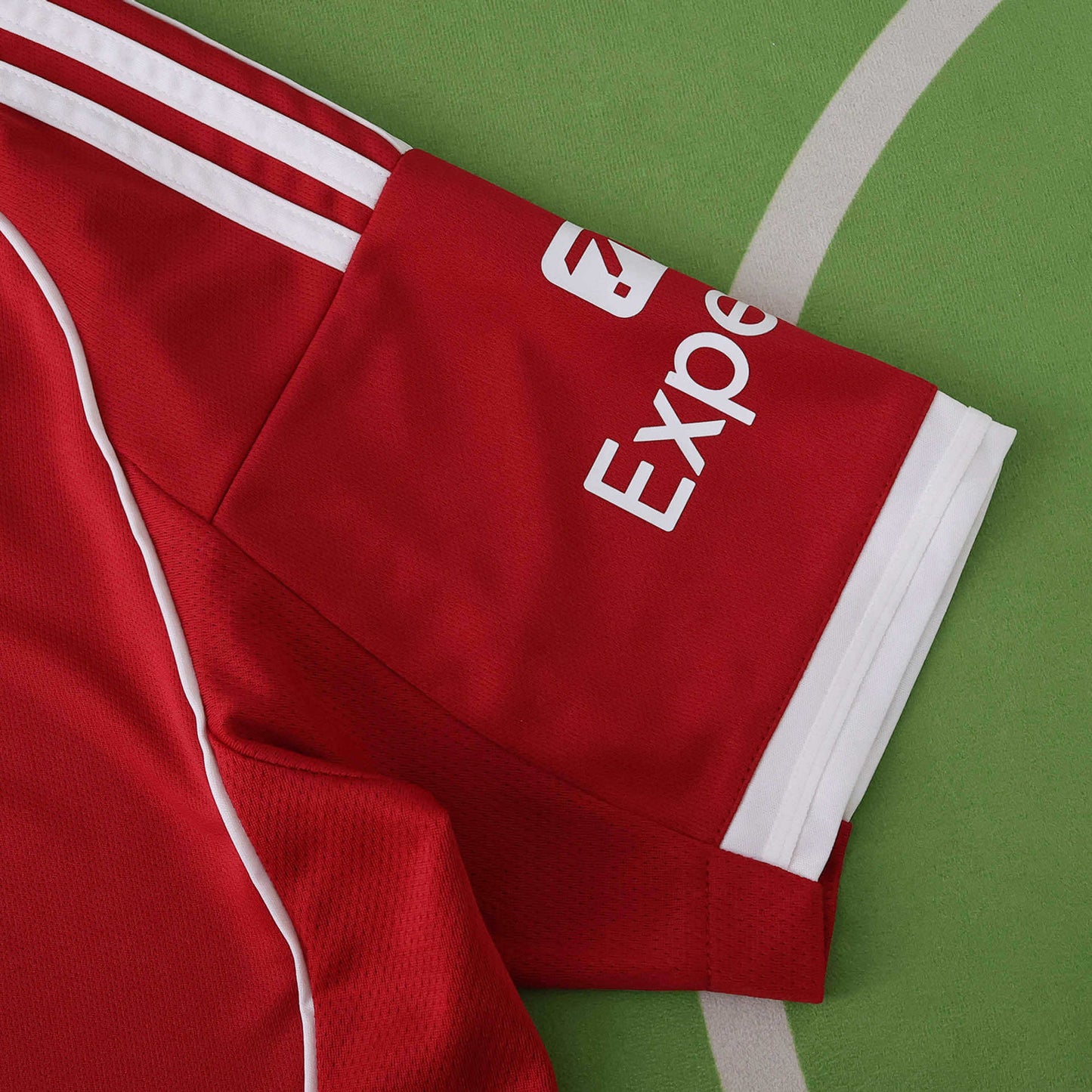 LIVERPOOL HOME KIT 25/26, FAN VERSION
