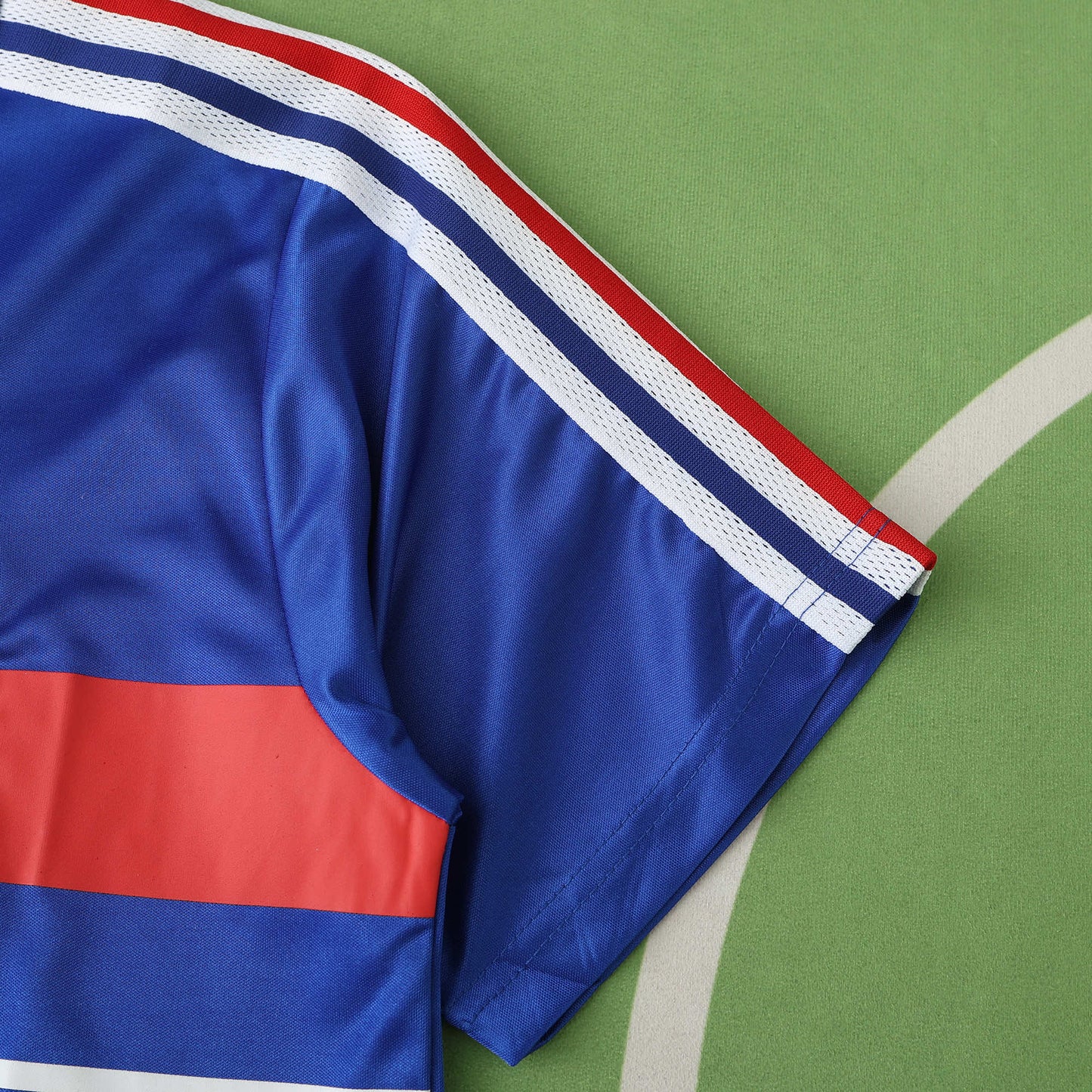 RETRO FRANCE HOME 1984