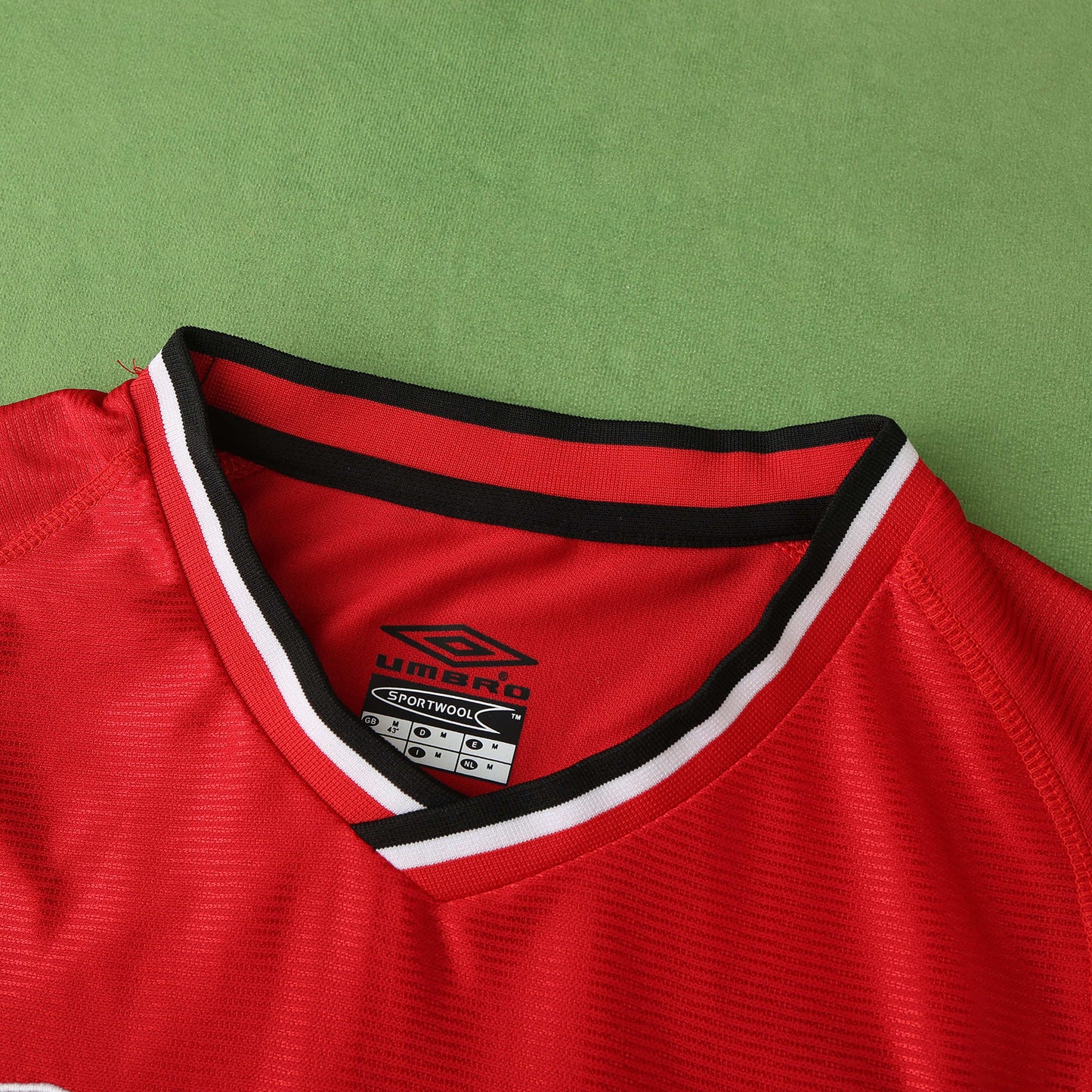 RETRO MANCHESTER UTD. HOME 2000/02