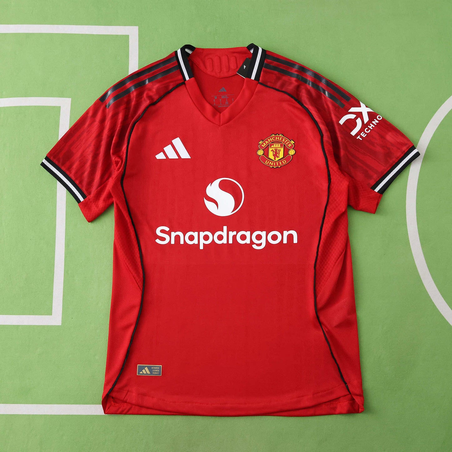 MANCHESTER UNITED HOME KIT 25/26, PLAYER VERSION