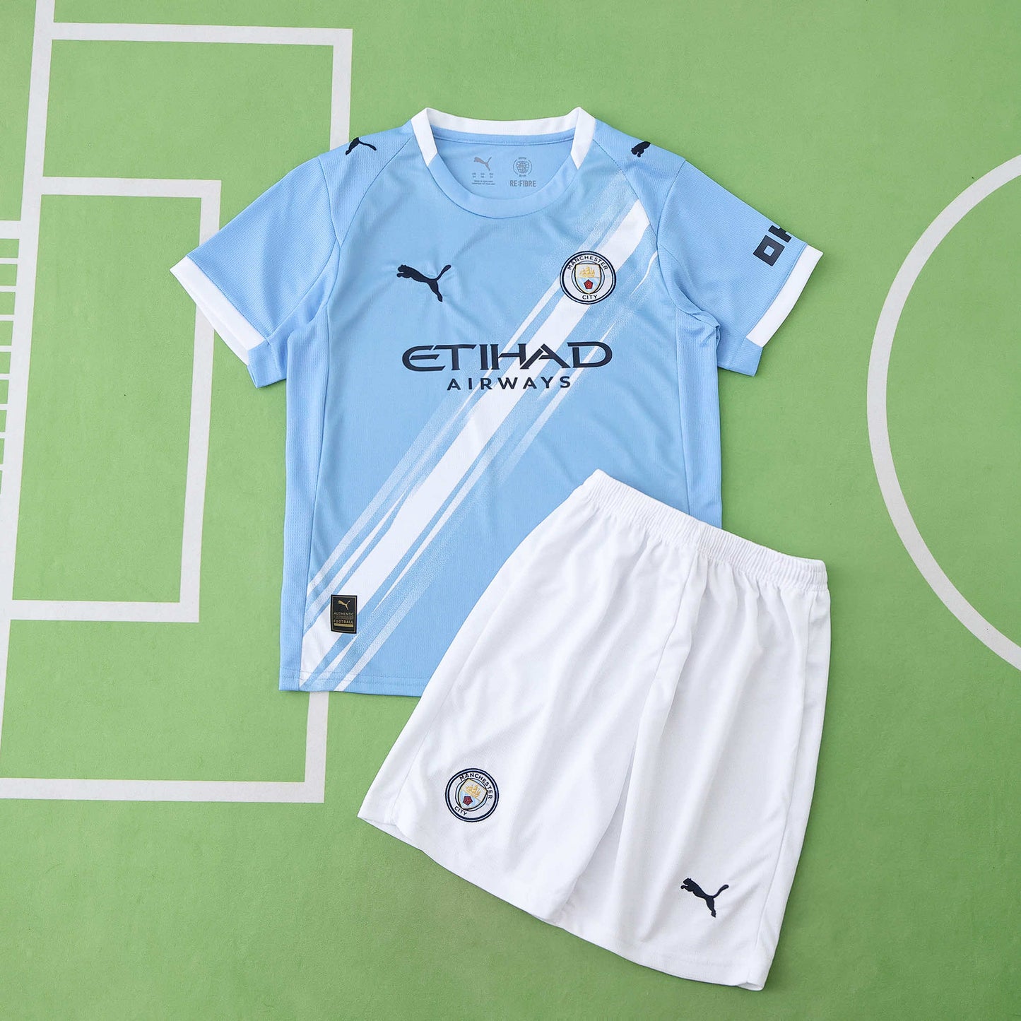 MANCHESTER CITY HOME SET VERSION 25/26 (JERSEY AND SHORTS)