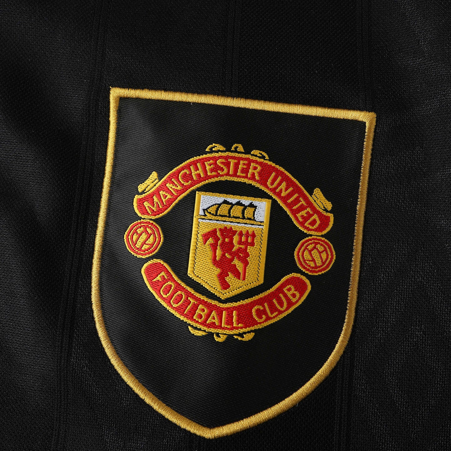 RETRO MANCHESTER UTD AWAY 1993/95 HALF SLEEVES