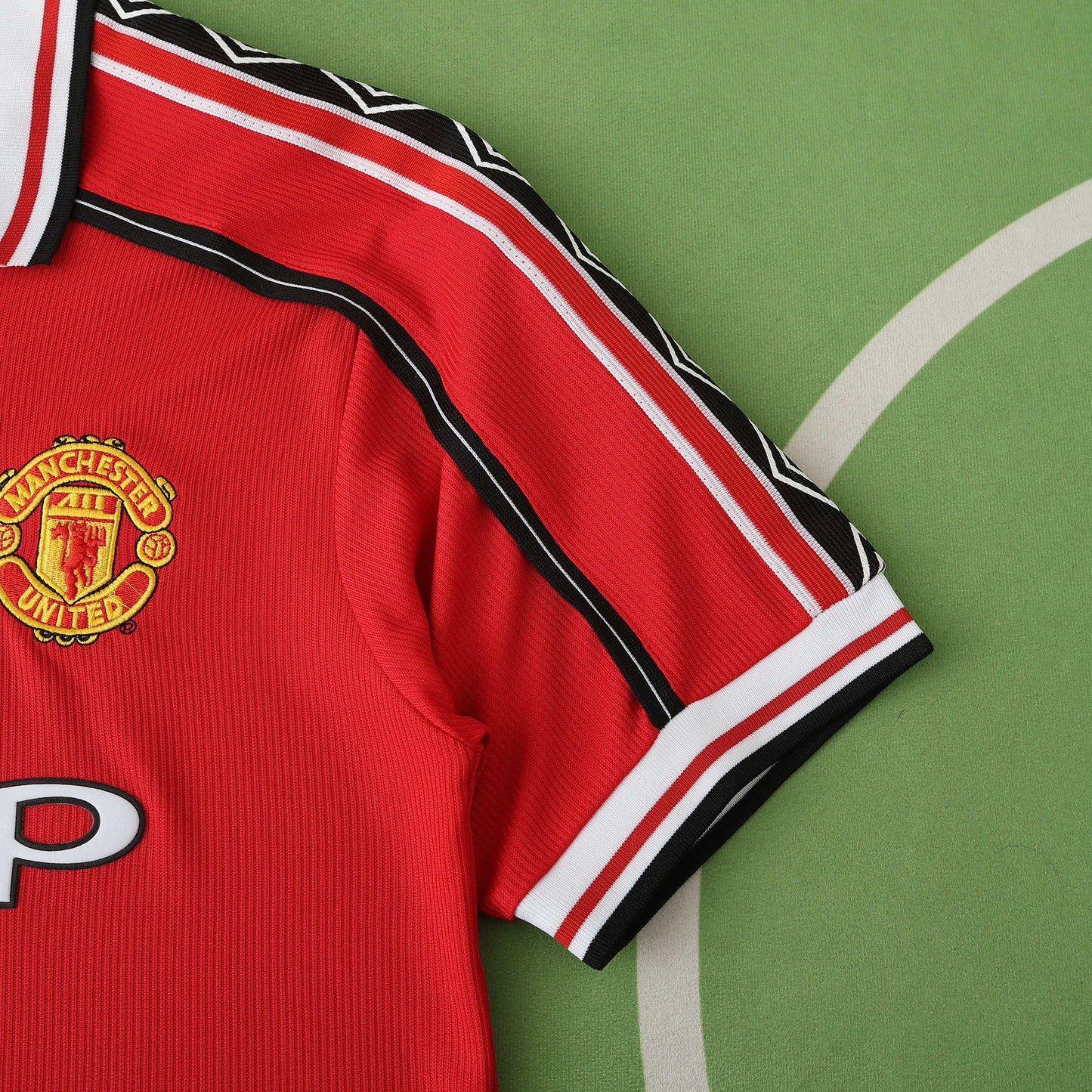 RETRO MANCHESTER UTD 1998/99 HOME HALF SLEEVES