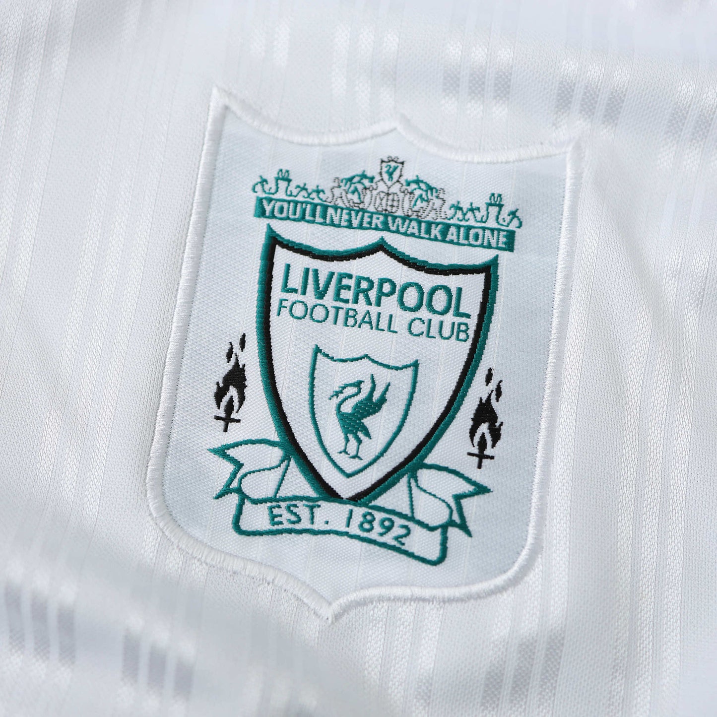 RETRO LIVERPOOL AWAY 1995/96 HALF SLEEVES