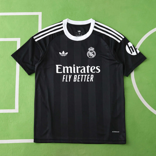 REAL MADRID GOALKEEPER KIT 25/26, FAN VERSION