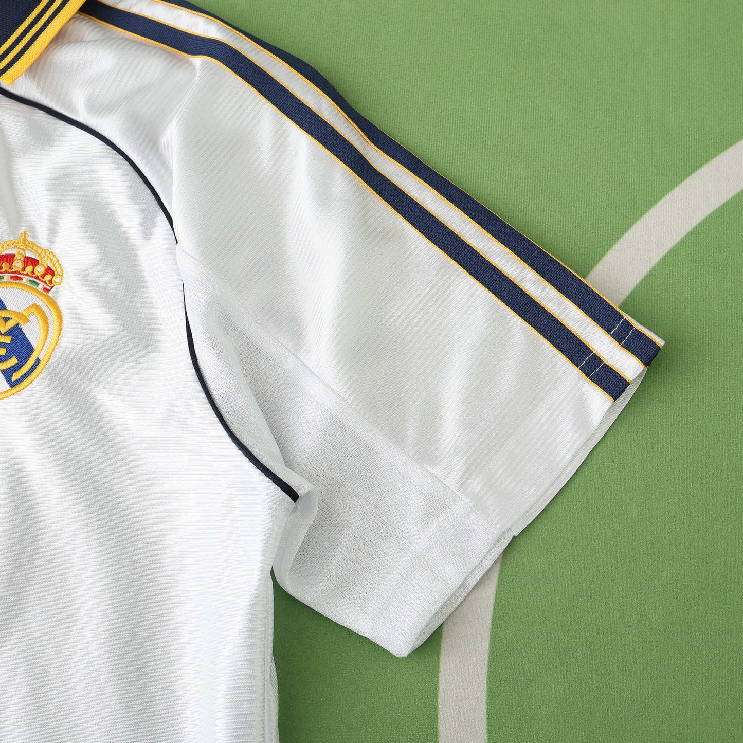 RETRO REAL MADRID HOME 1998-2000 HALF SLEEVES