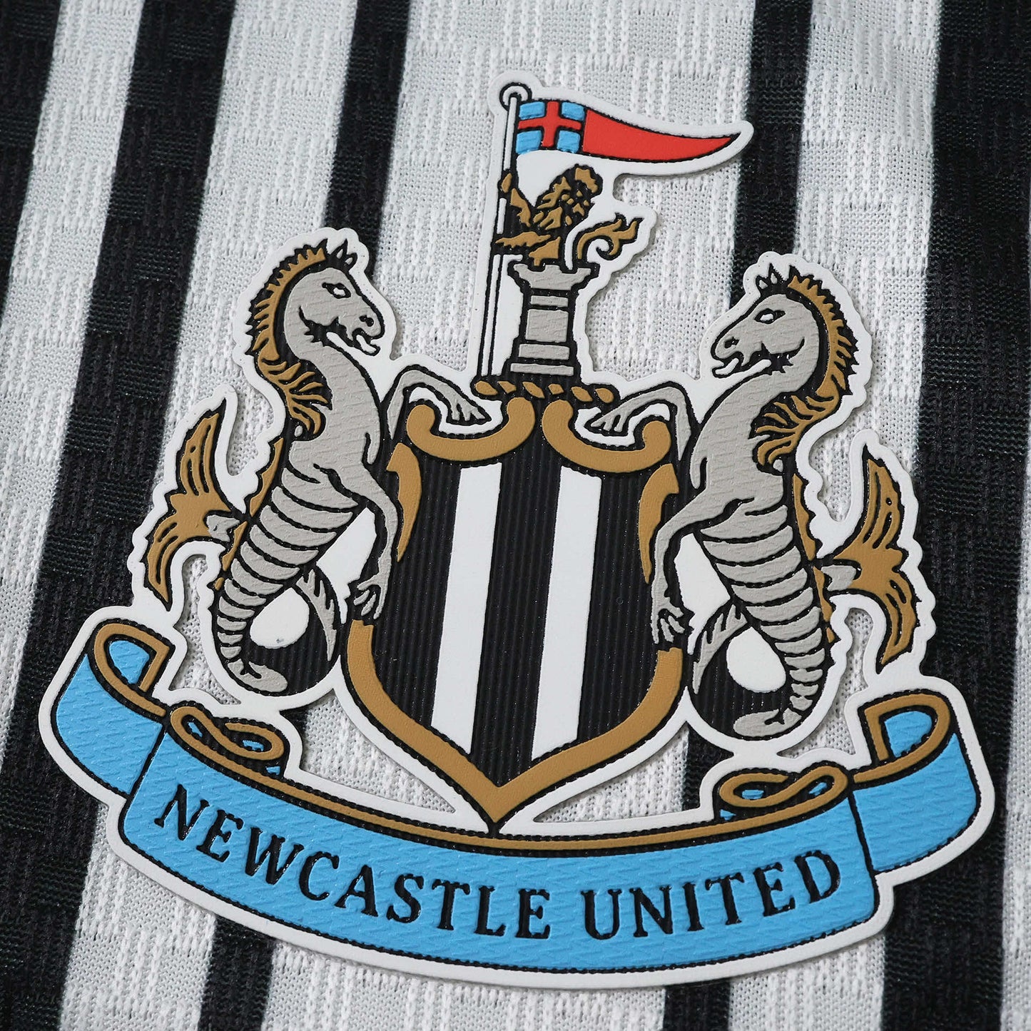 NEWCASTLE UNITED HOME 26/27, PLAYER VERSION