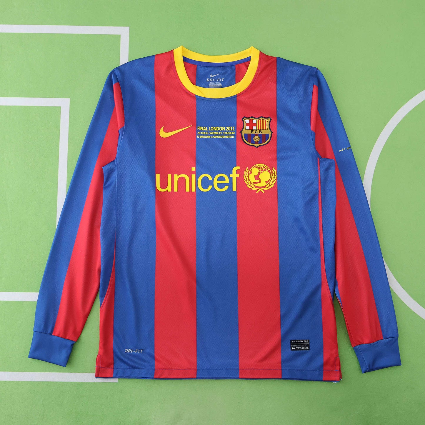 RETRO BARCELONA HOME 2010/11 HALF SLEEVES