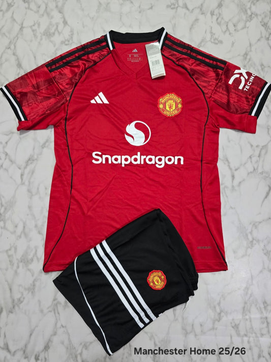 MANCHESTER UNITED HOME FULL KIT 25/26 (JERSEY AND SHORTS)