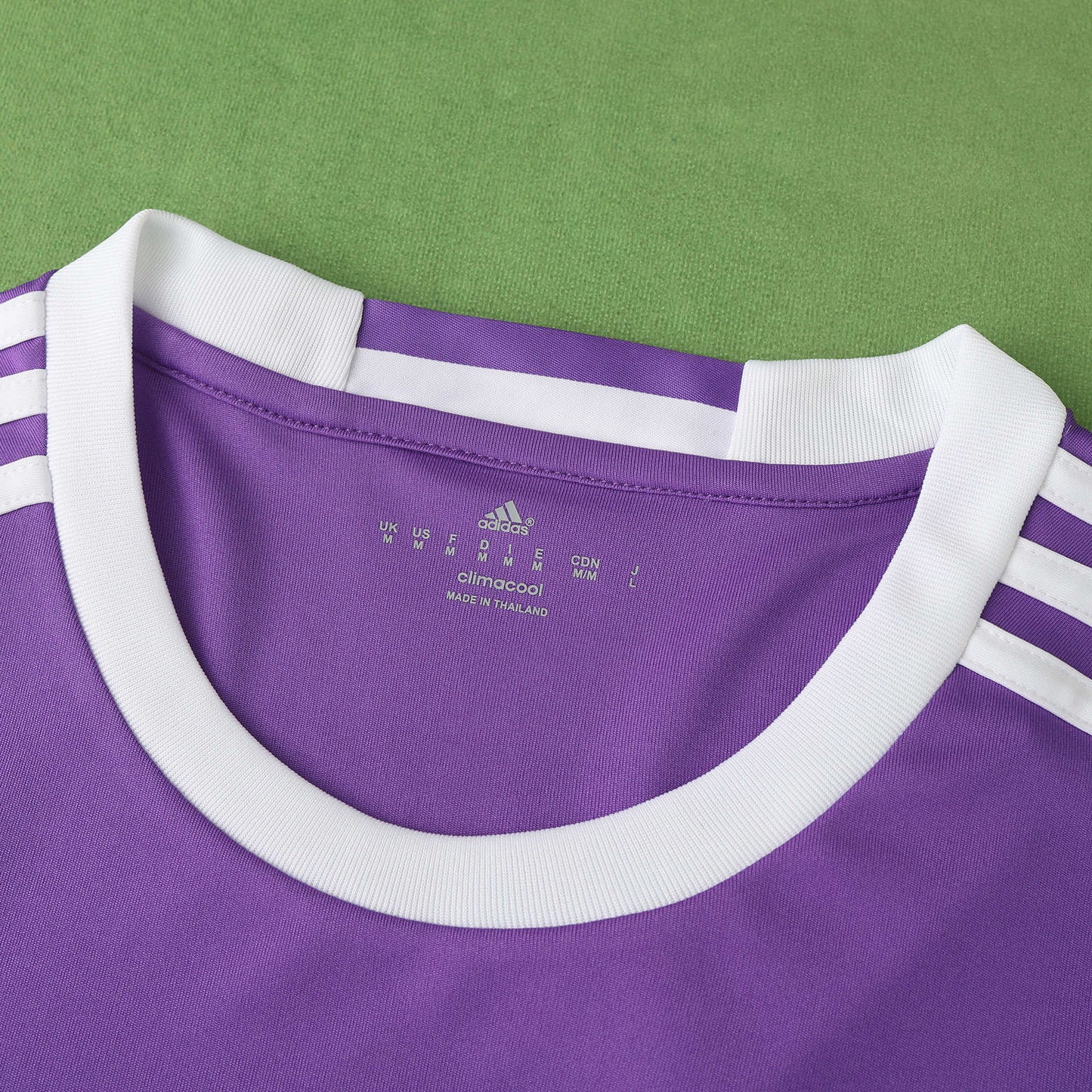 RETRO REAL MADRID AWAY 2016/17 HALF SLEEVES