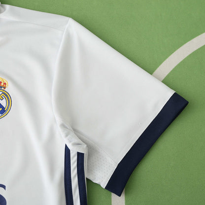 RETRO REAL MADRID HOME 2016/17 HALF SLEEVES