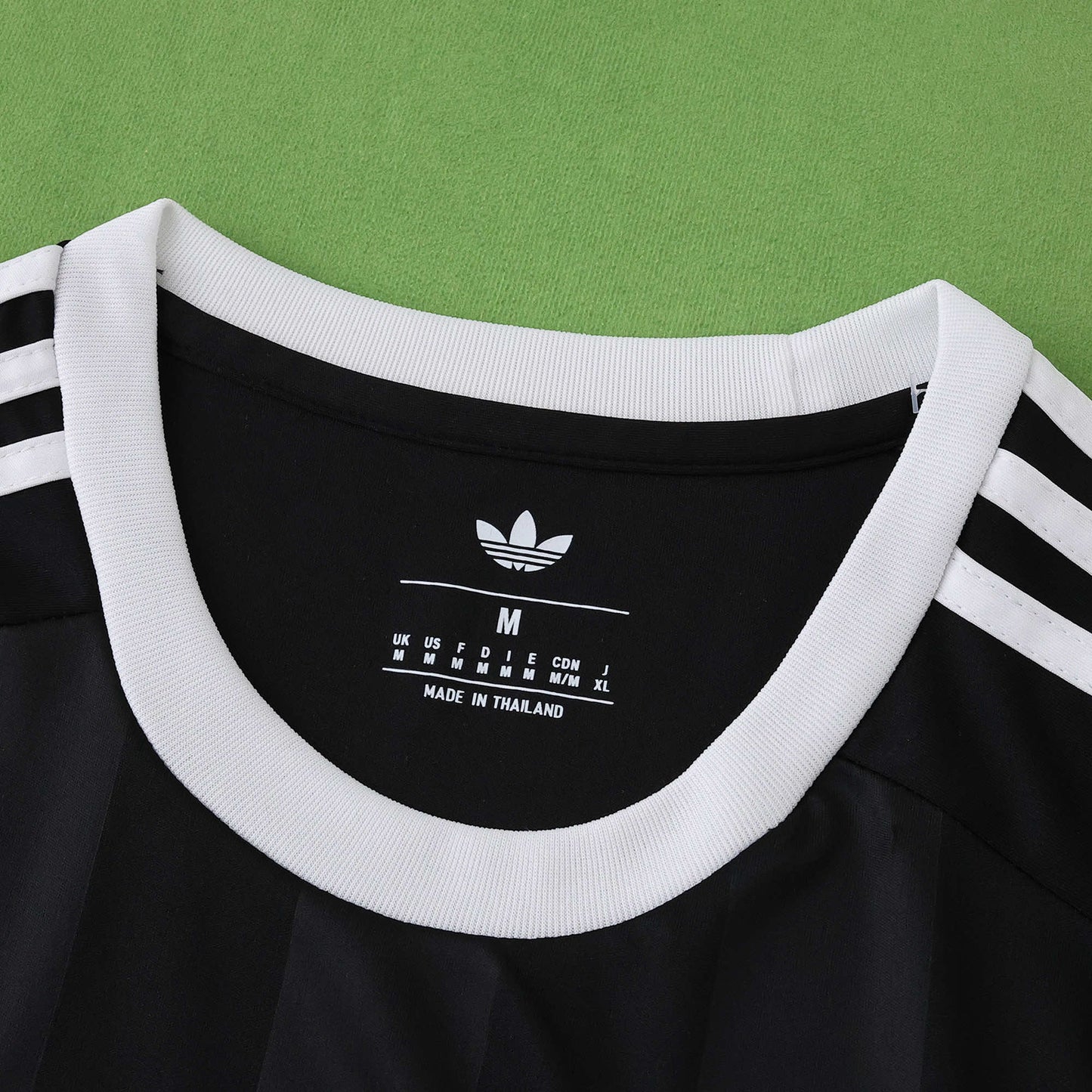LIVERPOOL GOALKEEPER KIT 25/26, FAN VERSION