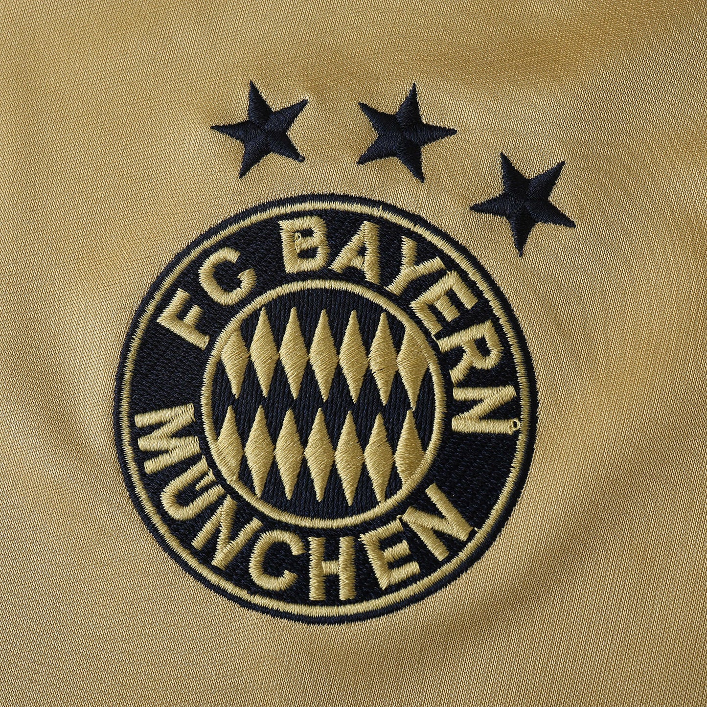RETRO BAYERN MUNICH HOME 04/05