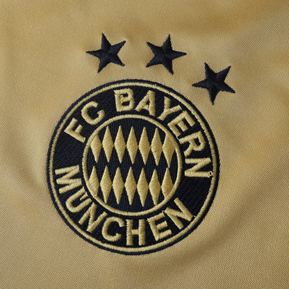 RETRO BAYERN MUNICH HOME 04/05