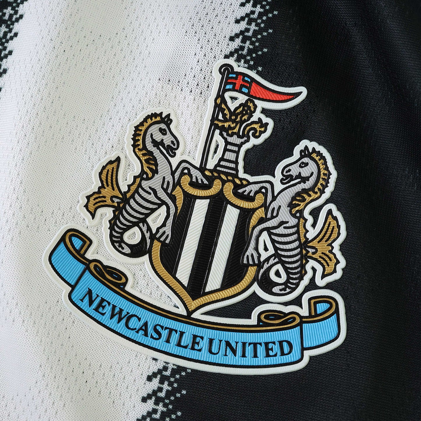 NEWCASTLE UNITED HOME 25/26, PLAYER VERSION
