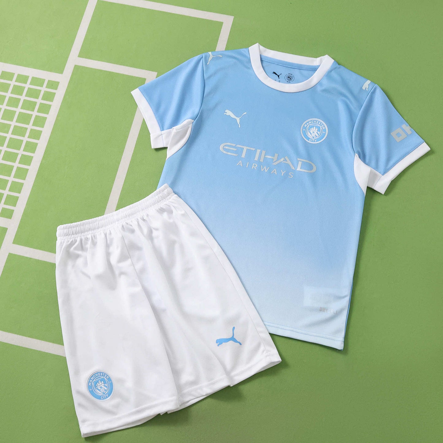 MANCHESTER CITY HOME SET VERSION 26/27 (JERSEY AND SHORTS)